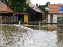 Hochwassersituation Juni 2013 in Günding